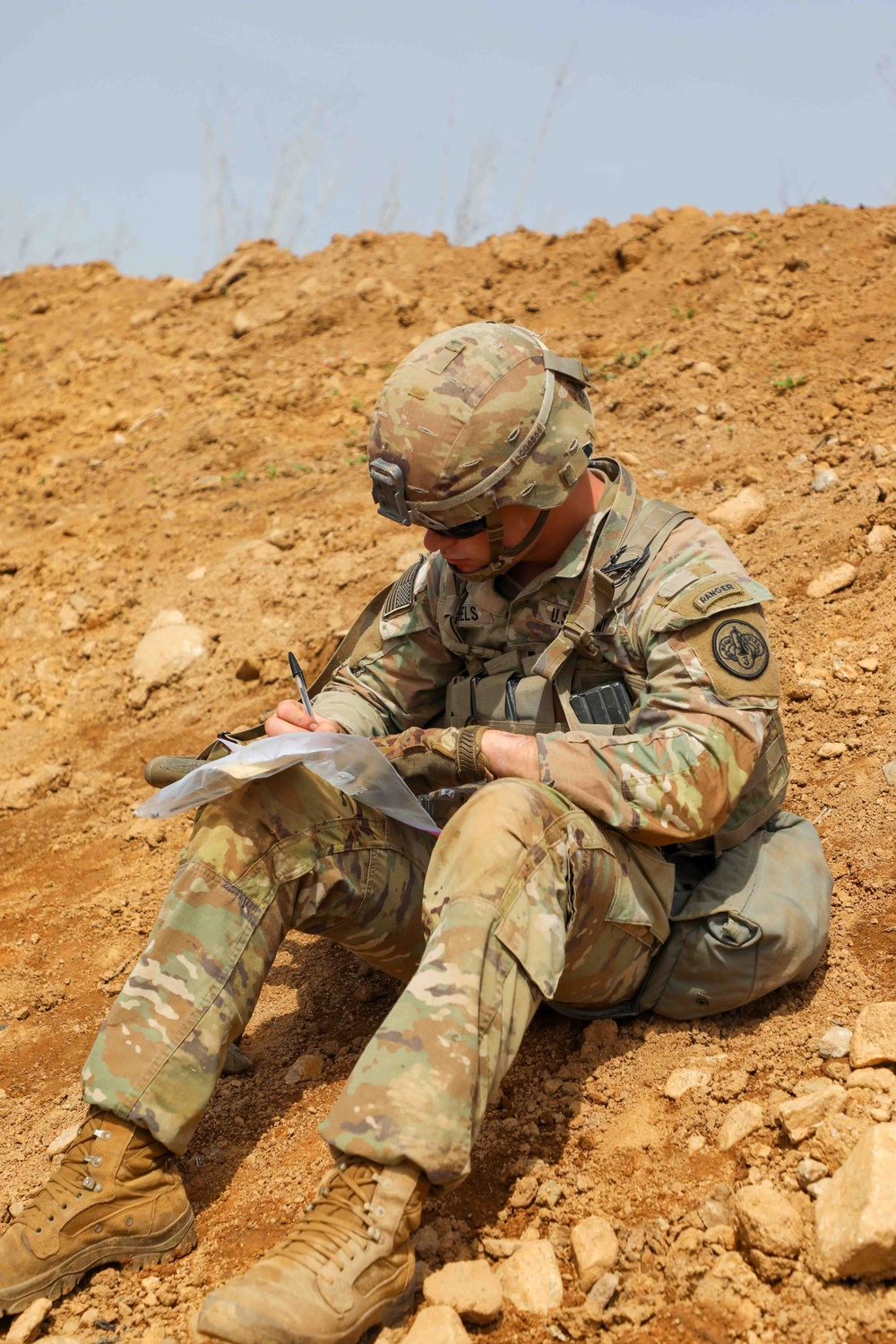 Soldiers train for the Expert Soldier Badge competition.