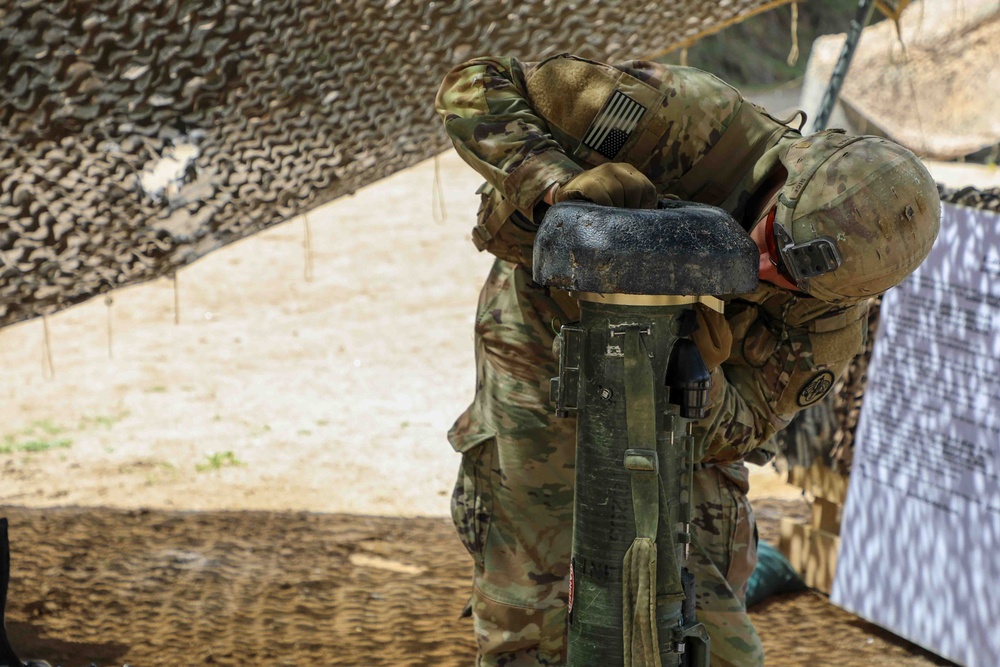 Soldiers train for the Expert Soldier, Infantry, Medical Badge.