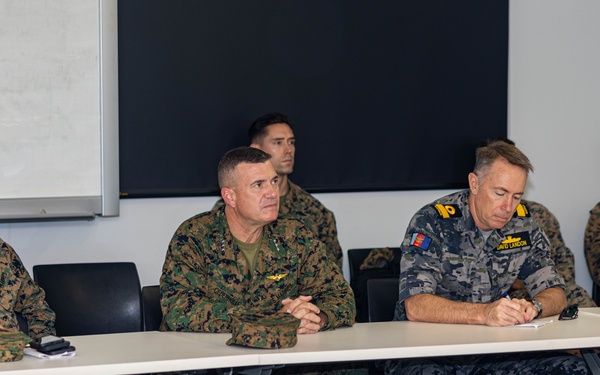 I MEF CG visits MRF-D 24.3 Marines at Port Darwin