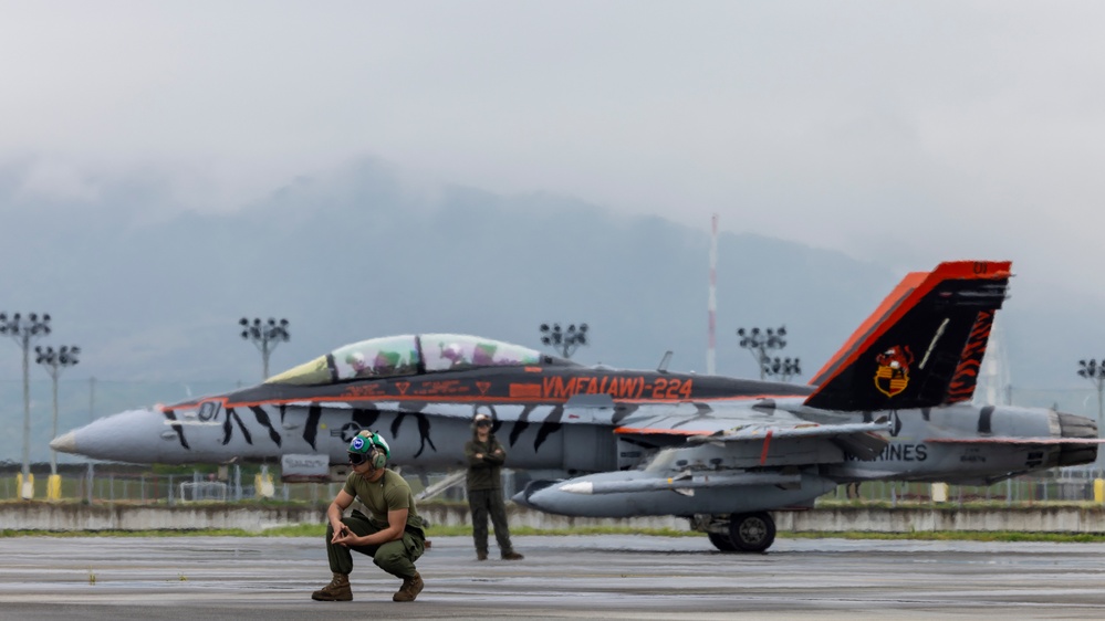 VMFA(AW)-224 conduct load exercise