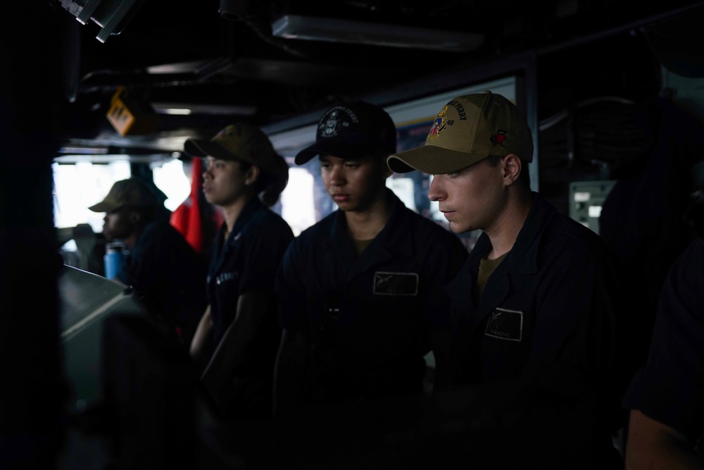 USS HARPERS FERRY MAKES PORT AT AGANA, GUAM