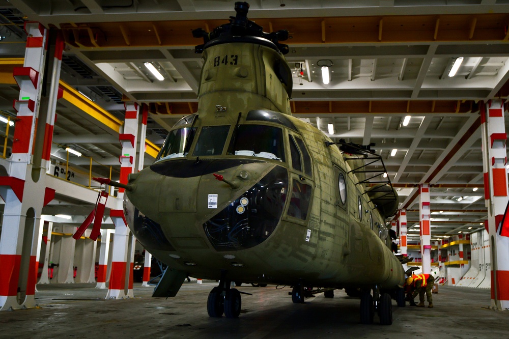 Kalundborg port operation for DEFENDER 24