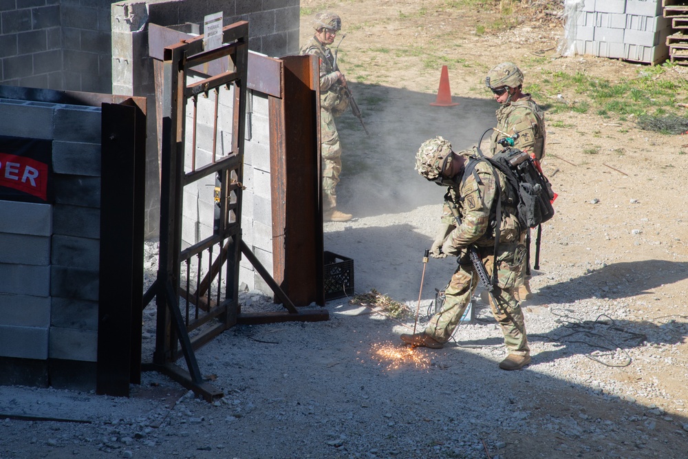 10th Mountain Soldiers take on Sapper Stakes on day three of the 2024 best sapper competition