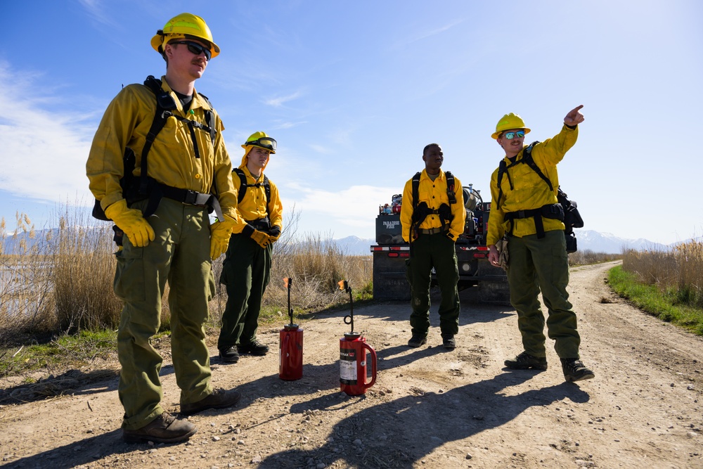 Hill Airmen work prescribed burn