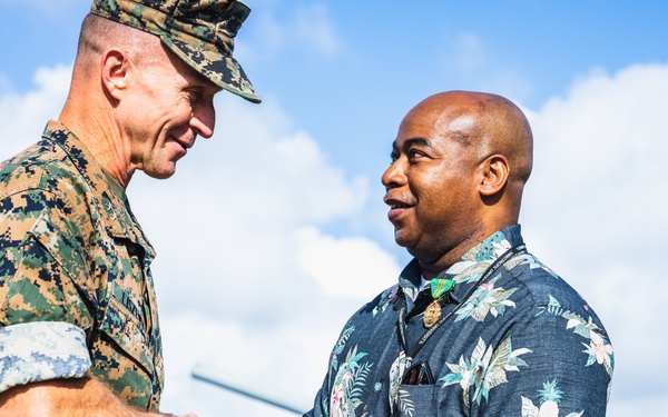 Honoring the Grind: MCIPAC Commanding General Recognizes U.S. Service Members and Civilians for their Support of MCBH