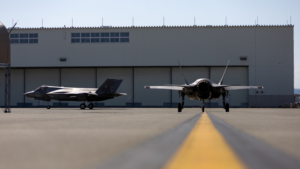 Marine Fighter Attack Squadron 225’s F-35B Lightning II aircraft take off at Marine Corps Iwakuni
