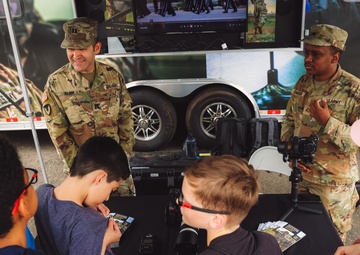 SoCal students meet local Army recruiters