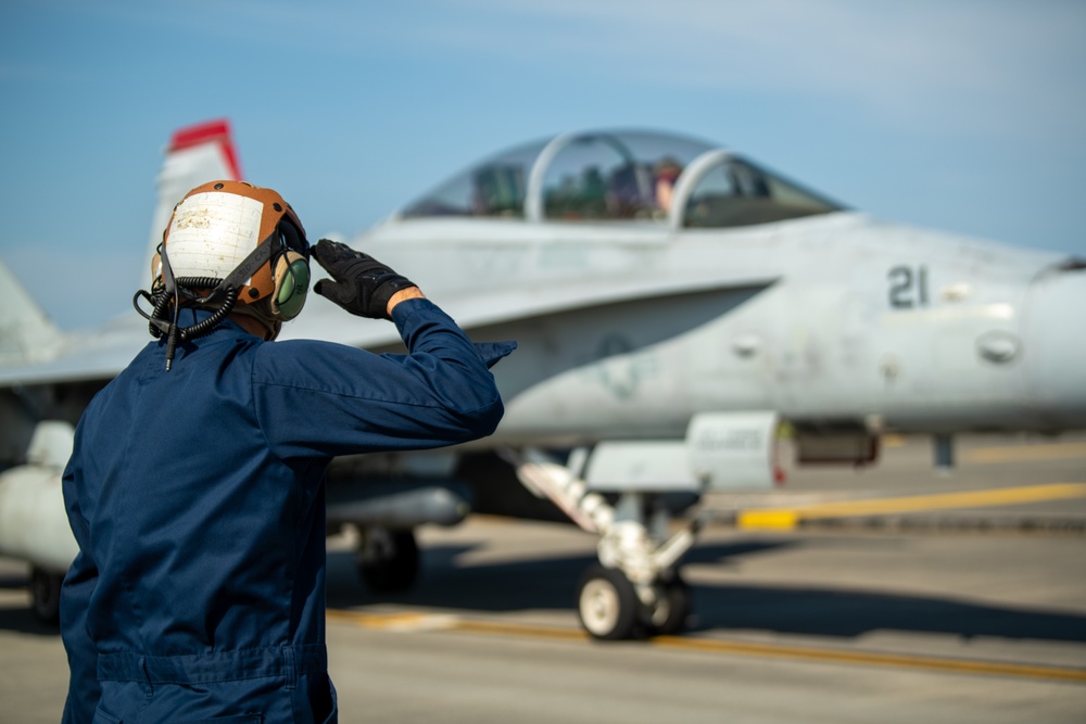 VMFA(AW)-224 conducts Hot Refueling at MCAS Iwakuni