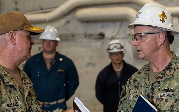 Commander, Naval Surface Forces, Visits USS New Orleans