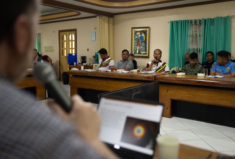 U.S., Philippine representatives  conduct JIIM Batanes TTX