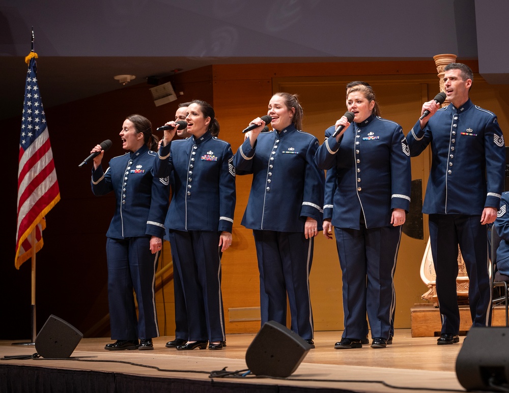 U.S. Air Force Band and Singing Sergeants: Midwest Tour