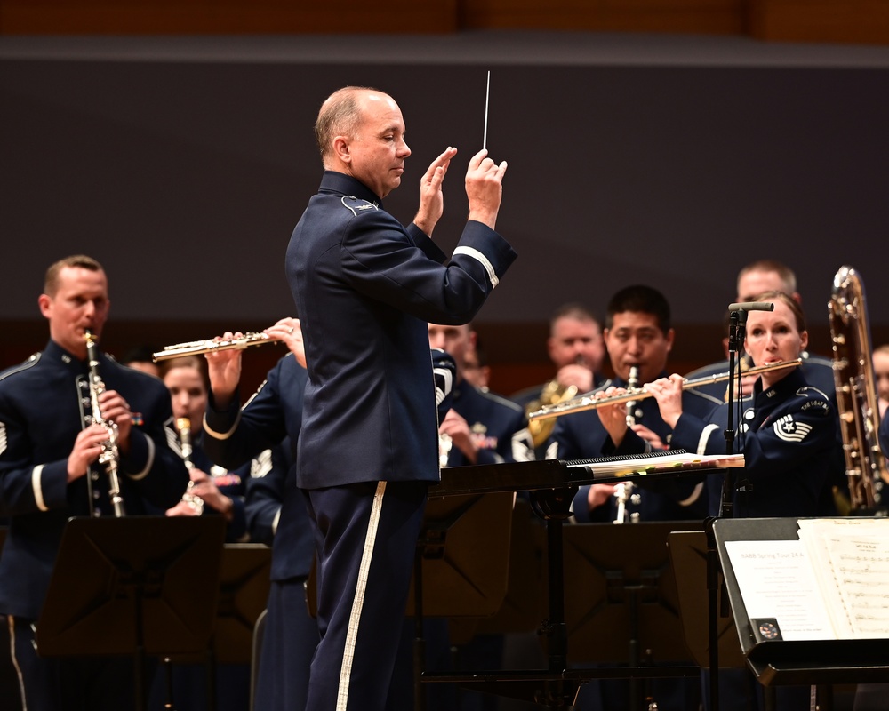 U.S. Air Force Band and Singing Sergeants: Midwest Tour