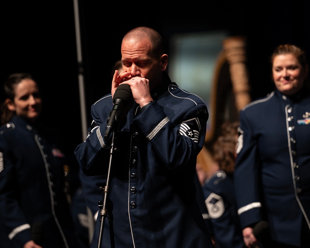 U.S. Air Force Band and Singing Sergeants: Midwest Tour