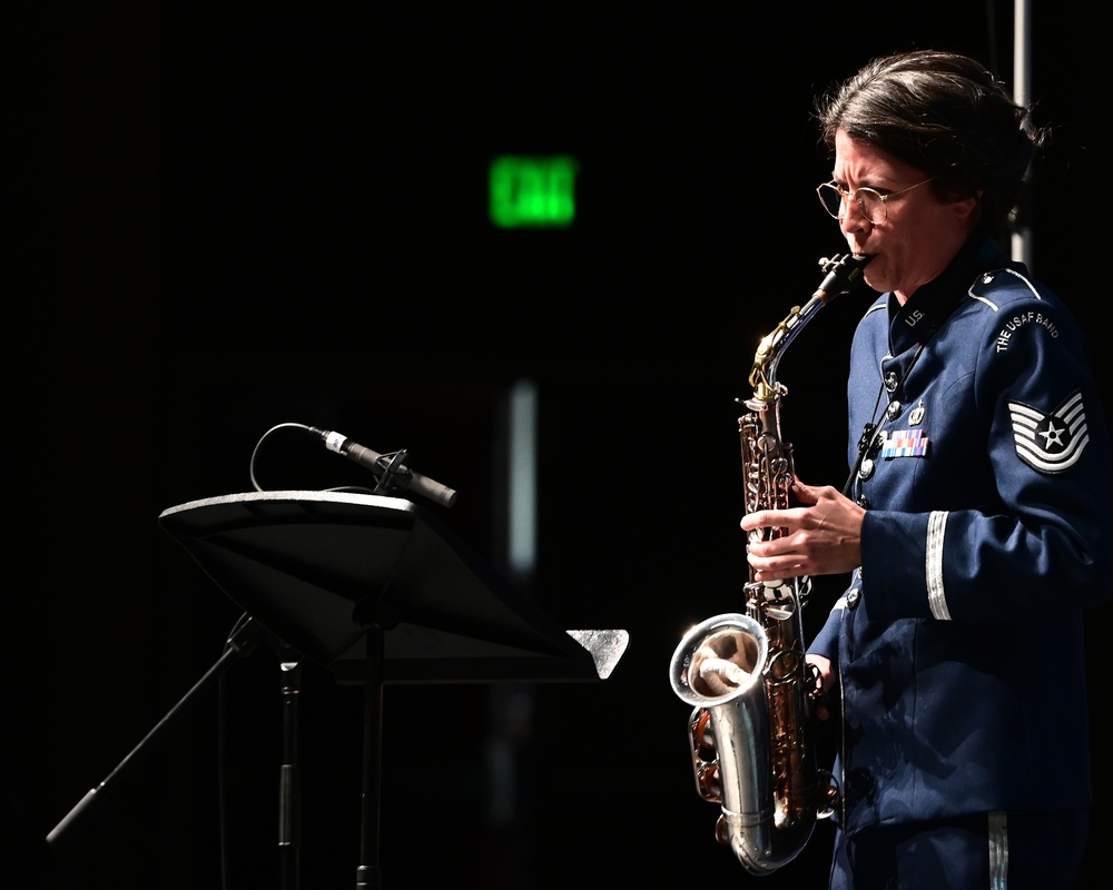 U.S. Air Force Band and Singing Sergeants: Midwest Tour