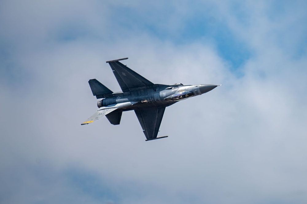The U.S. Air Force F-16 Viper Demonstration Team performs at Thunder Over Louisville 2024