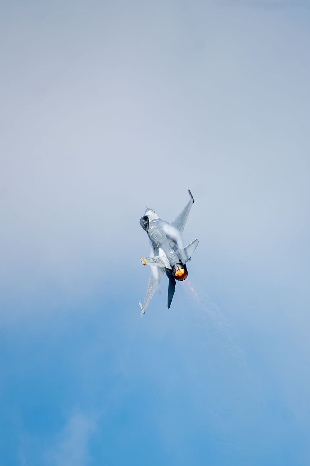 The U.S. Air Force F-16 Viper Demonstration Team performs at Thunder Over Louisville 2024