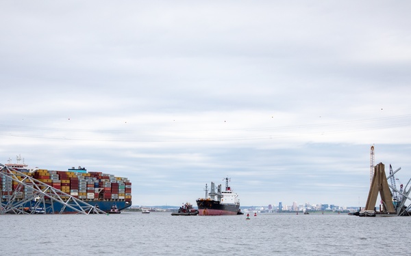 Unified Command opens Limited Access Channel to commercial vessels