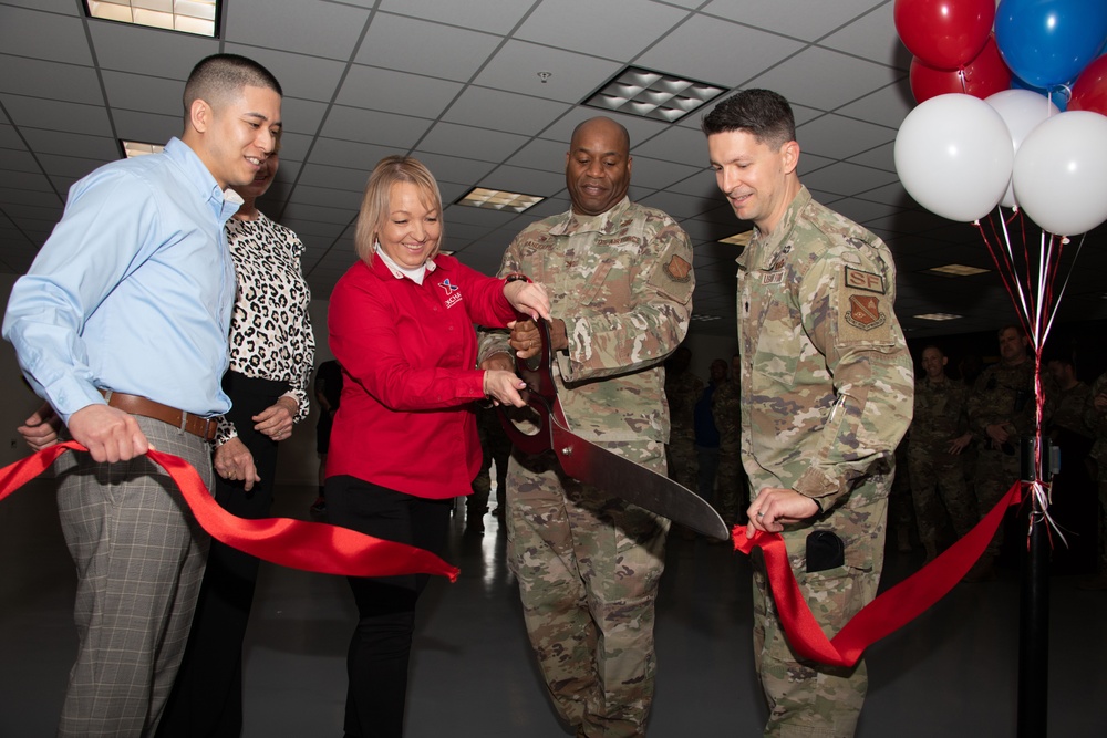 316th Security Forces Group, AAFES unveils new 24/7 retail market