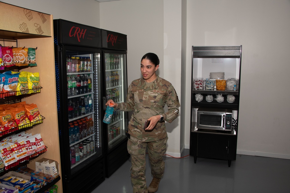 316th Security Forces Group, AAFES unveils new 24/7 retail market