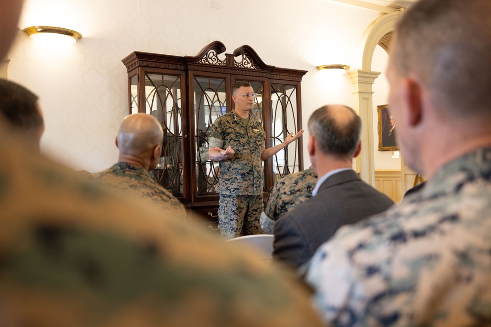Lt. Gen. Anderson IV speaks to MARFORCOM leadership