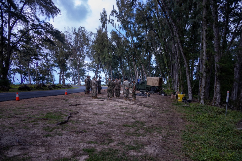 From Briefing Room to Bellows: 3rd MLG Commanding General visits Marines and Sailors during field exercise