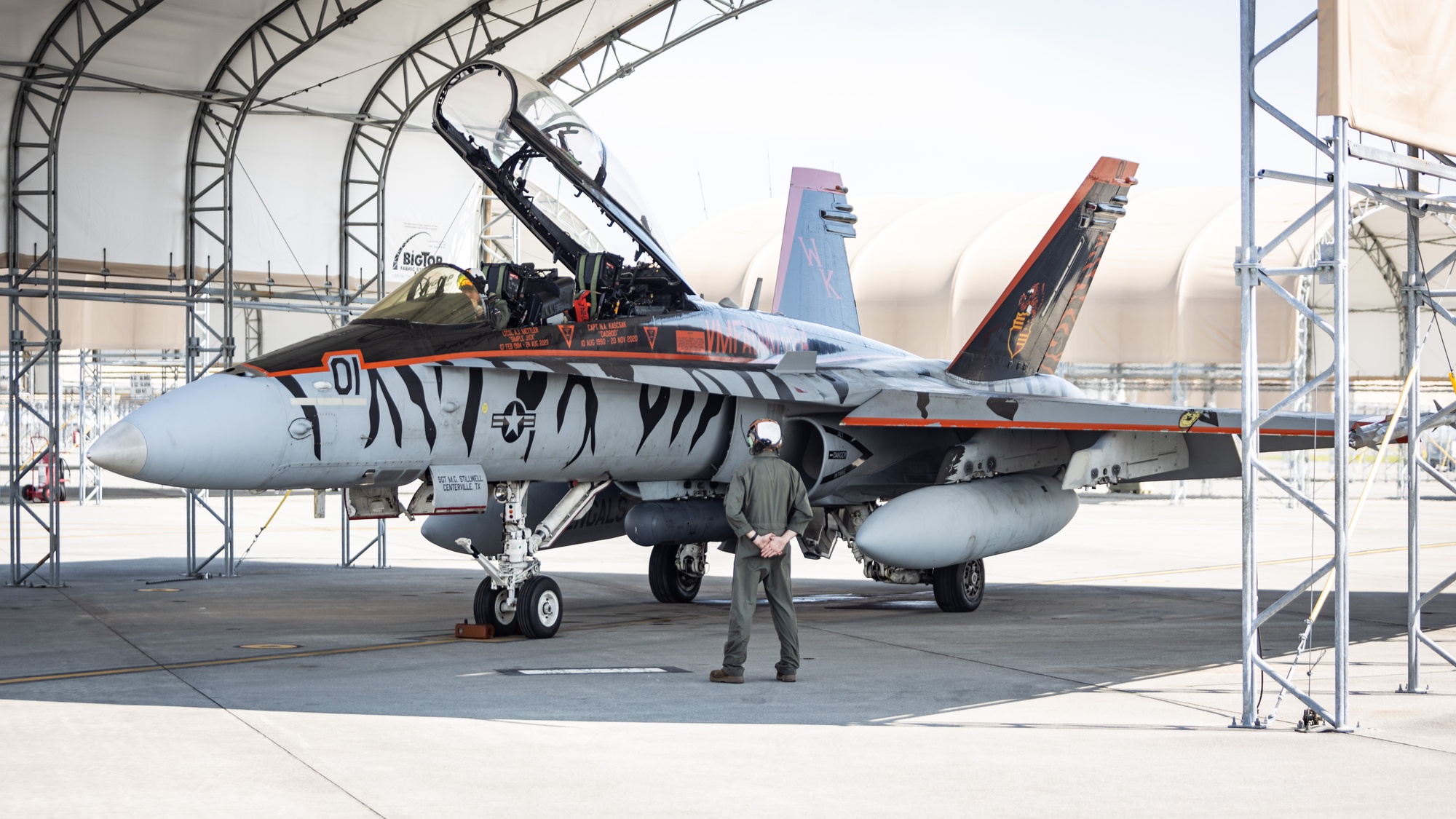 洋書 Aircraft Performance DVIDS - Images - VMFA(AW) 224 Flight Operations [Image 6 of 12]