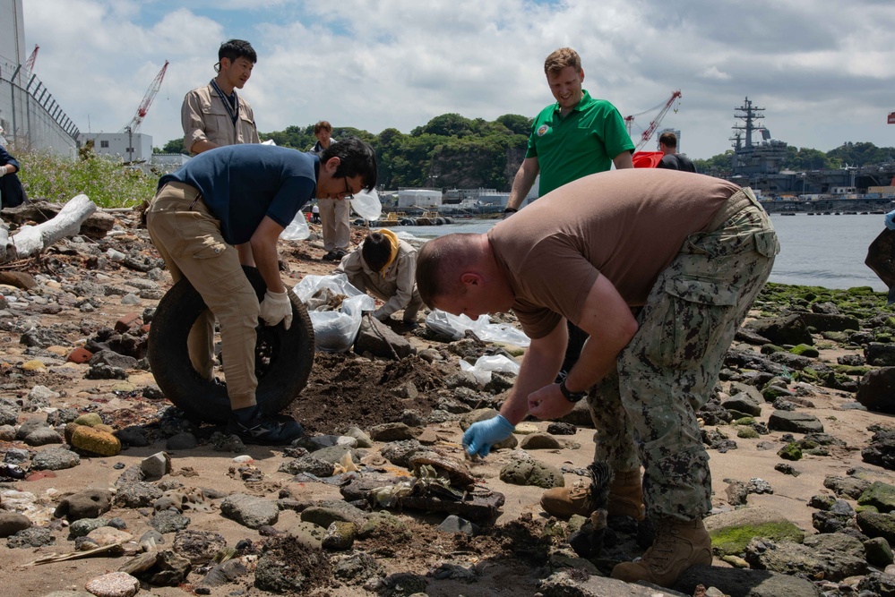 CFAY Earth Day Beach Cleanup