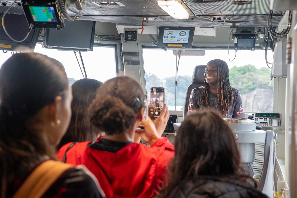 USS Ronald Reagan (CVN 76) hosts tour for students from Nile C. Kinnick High School
