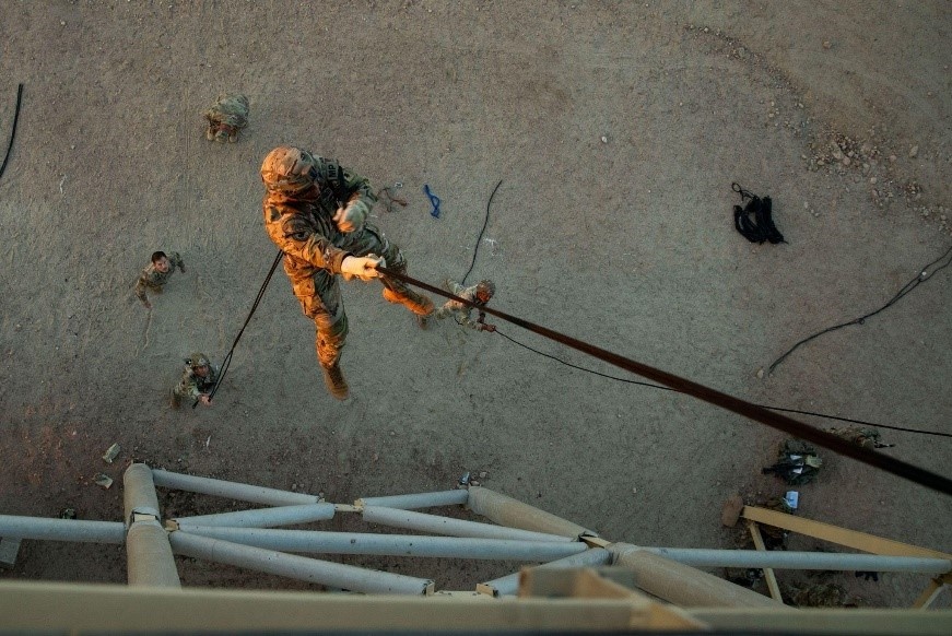 U.S. Army Central Soldiers participate in Rappel Master Course