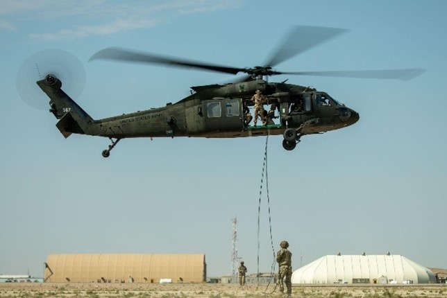 U.S. Army Central Soldiers participate in Rappel Master Course