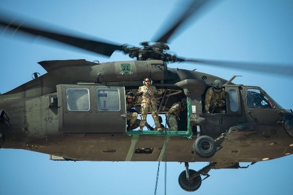 U.S. Army Central Soldiers participate in Rappel Master Course