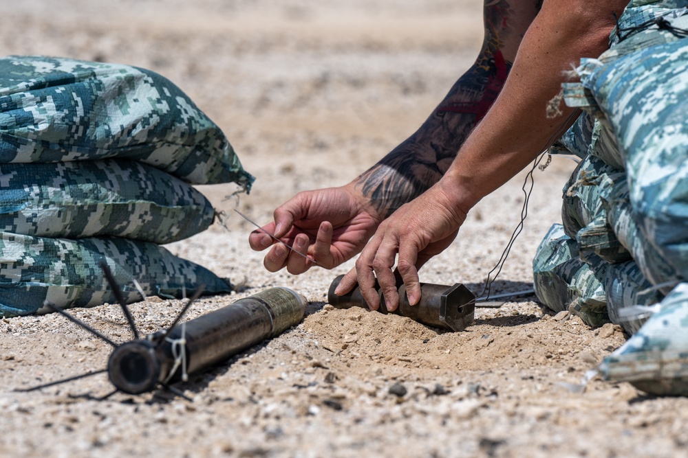 EOD conducts training in AFCENT AOR