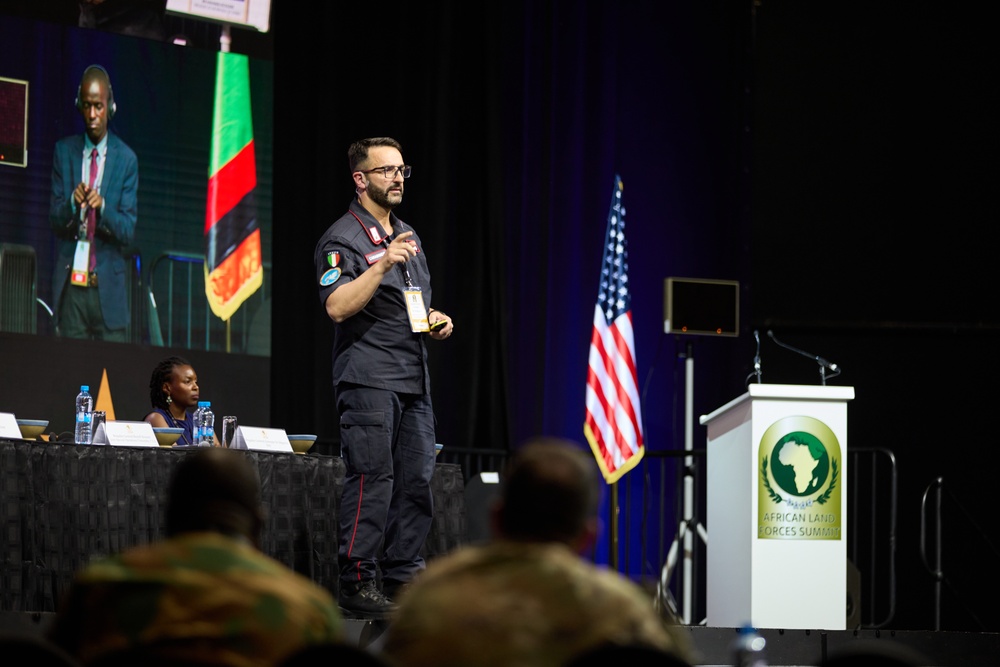 African land force commanders hear from experts about “Combating Transnational Criminal Organizations” at the African Land Forces Summit 2024