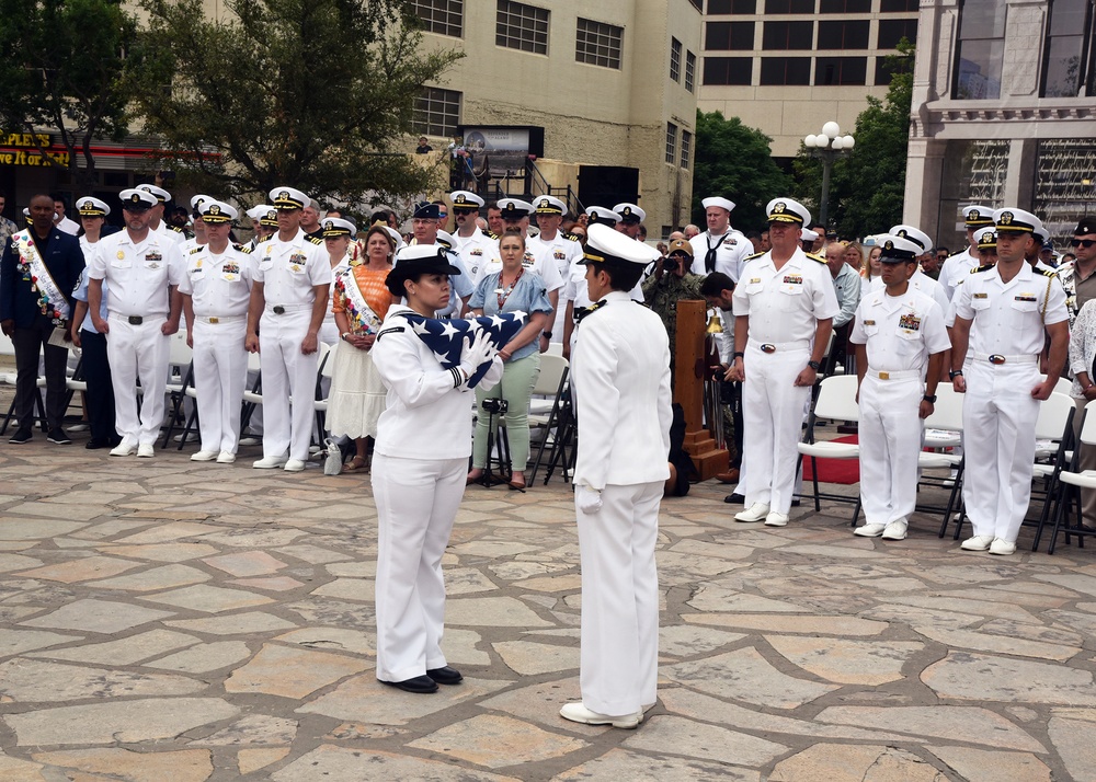 Navy Reserve Sailors perform Funeral Honors at Navy Day at the Alamo