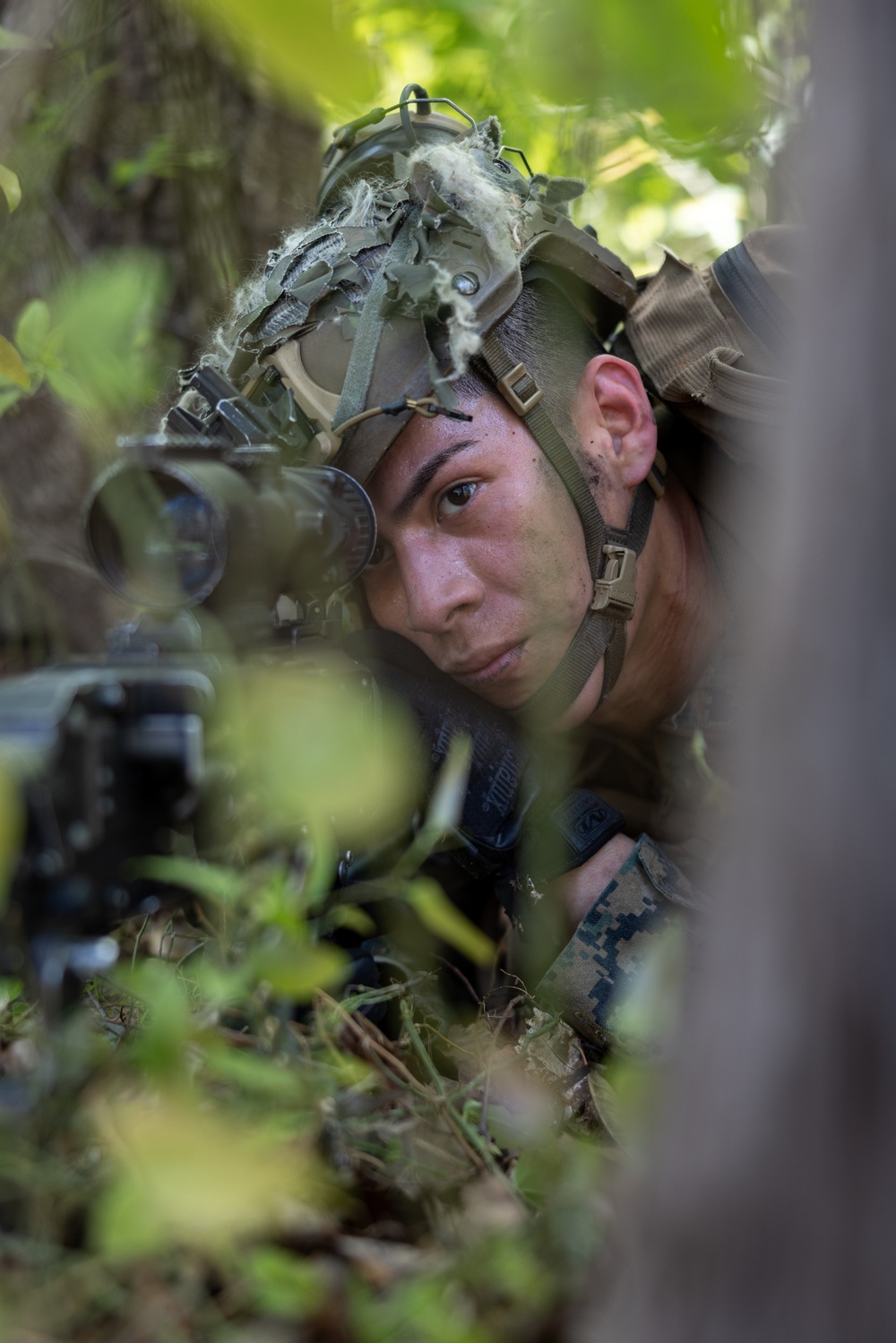 Marines with the 24th MEU conduct a simulated raid at MCOLF Oak Grove