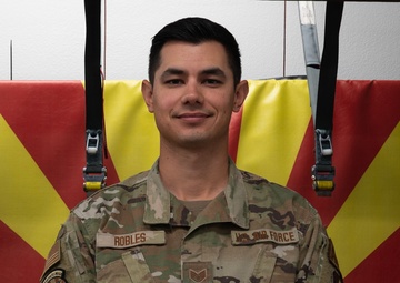 FIT TO FIGHT: AIRCREW FLIGHT EQUIPMENT KEEPS FLIGHTCREW SAFE