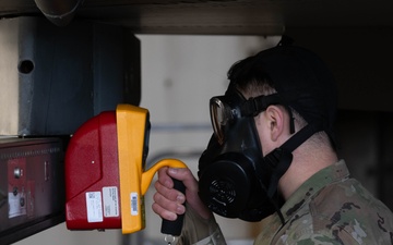 Exercise Radiant Falcon expands knowledge of aircraft decontamination