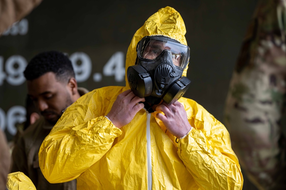 Exercise Radiant Falcon expands knowledge of aircraft decontamination