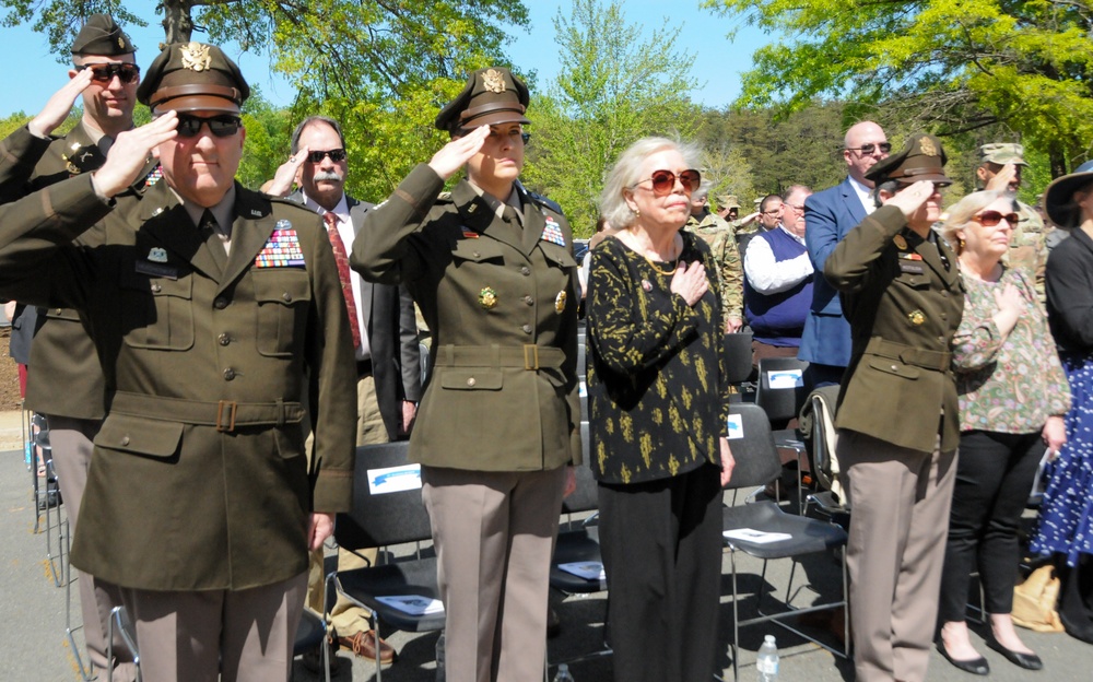 Army Reserve memorializes facility for fallen Iraq War veteran