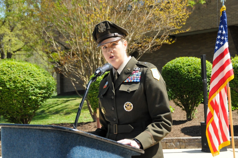 Army Reserve memorializes facility for fallen Iraq War veteran