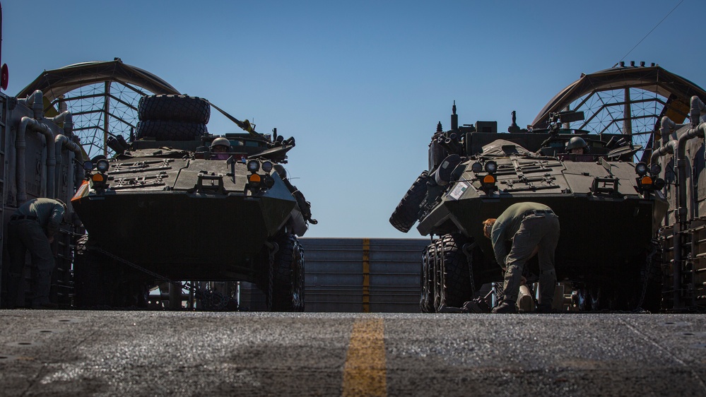 LCAC Beach Landing