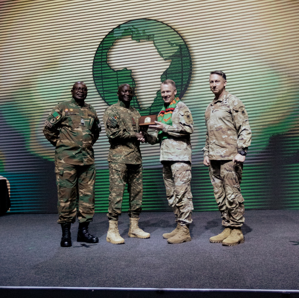 US, Zambia exchange gifts at African Land Forces Summit 2024 closing ceremony