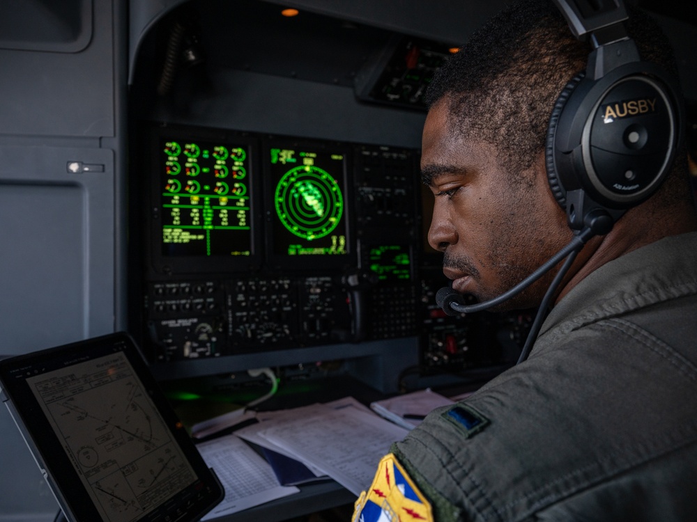 39th Rescue Squadron facilitates Special Warfare Airmen jump training