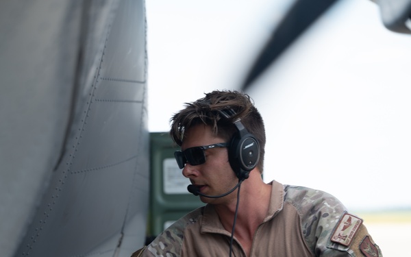  39th Rescue Squadron conducts forward arming and refueling point training