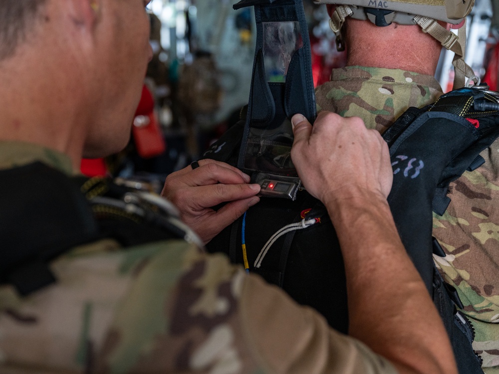 39th Rescue Squadron facilitates military free fall training