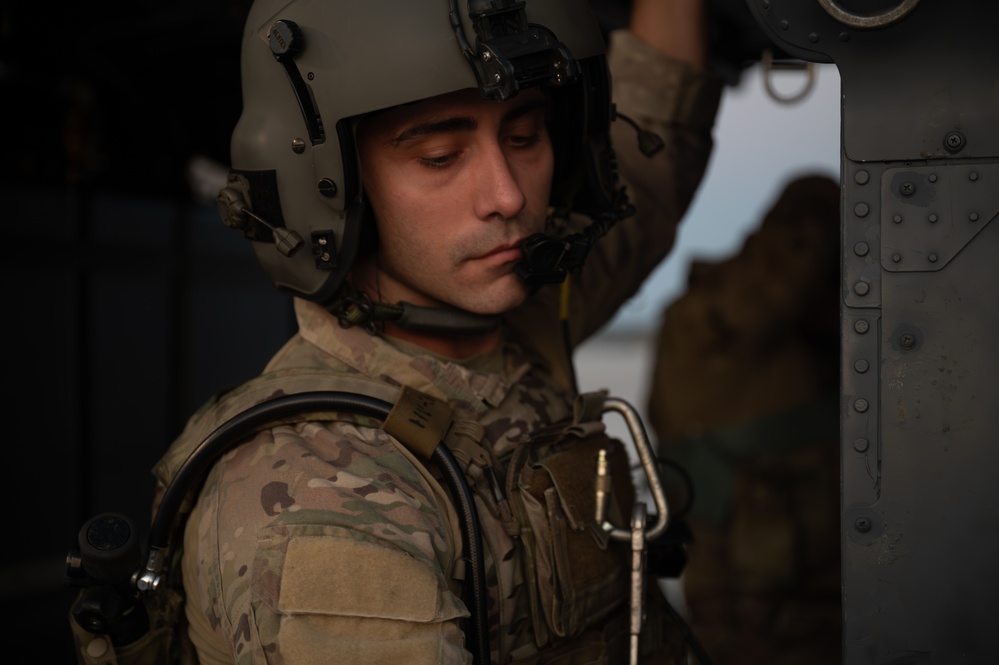 301st Rescue Squadron executes nighttime combat search and rescue training
