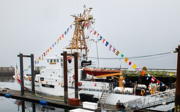 CGC Anacapa decommissioned after 34 years
