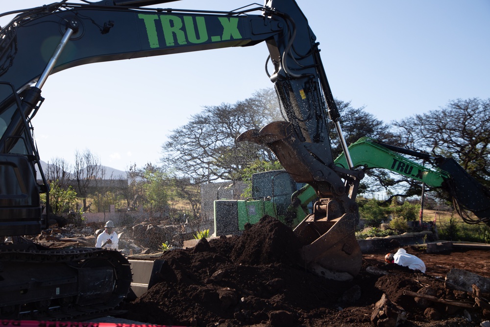 Debris clearing in Lahaina, Hawaii