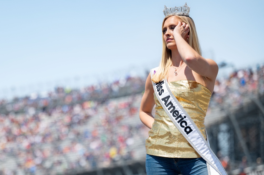 Miss America at Würth 400