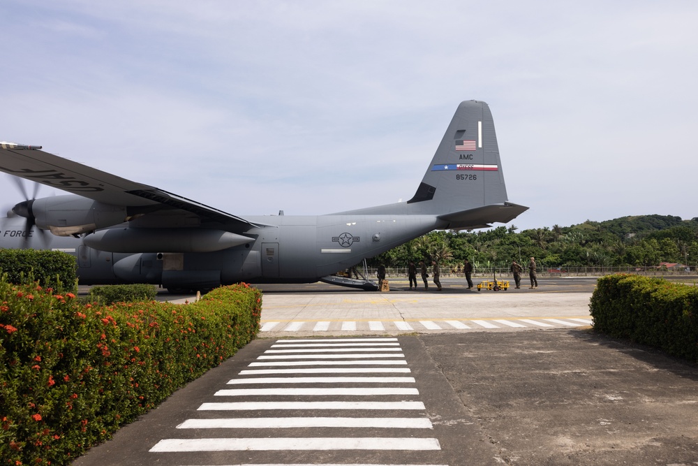 DVIDS - Images - U.S. service members land at Basco airport [Image 3 of 5]